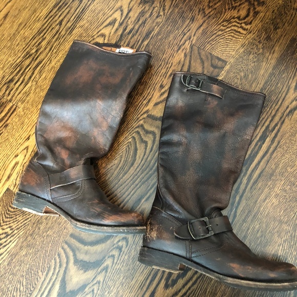 FRYE BOOTS - Picture 2 of 5